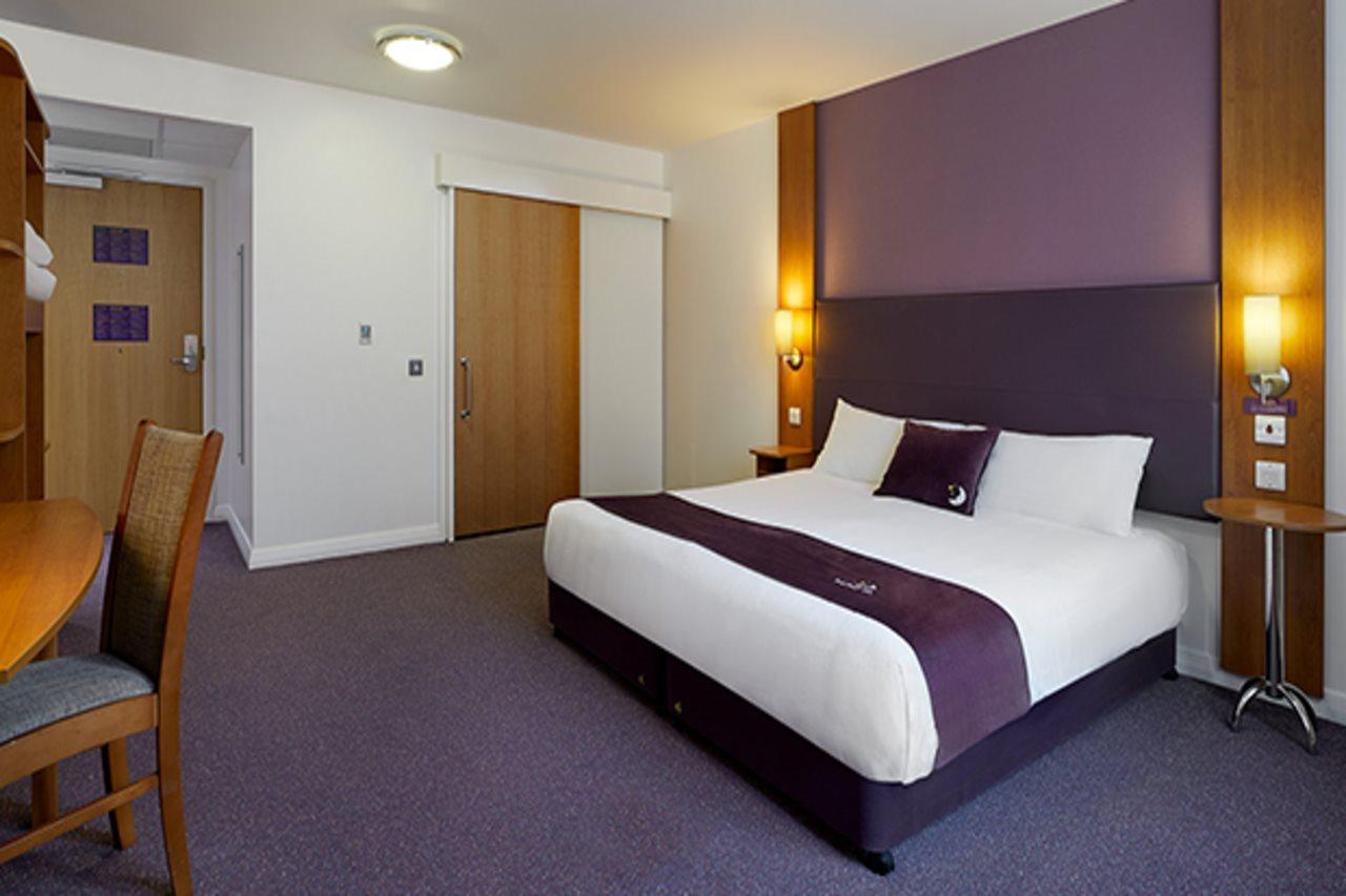 Premier Inn Inverness West Exterior foto